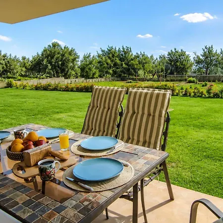 Gala Family With Sea View, Garden & Bbq Erétria