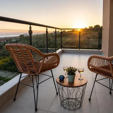Gala Family With Sea View, Garden & Bbq * Erétria