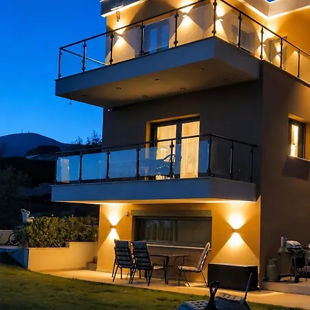 Gala Family With Sea View, Garden & Bbq