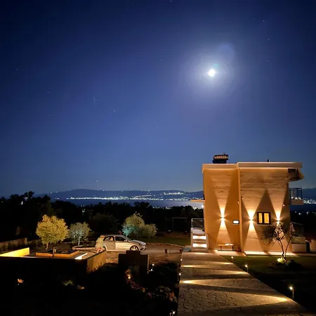 Villa Gala Family With Sea View, Garden & Bbq